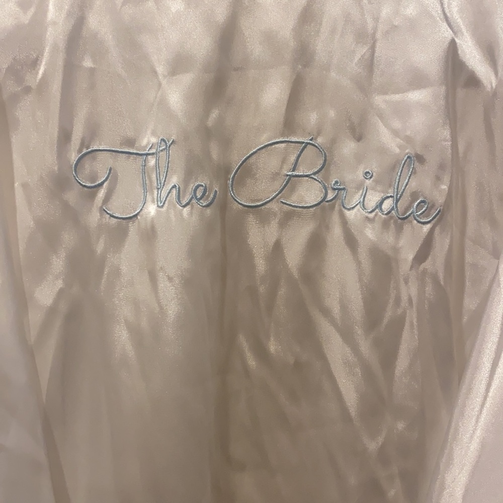 Bridal Robe - Picture 4 of 8